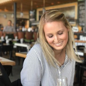 Meet your Posher, Carrie